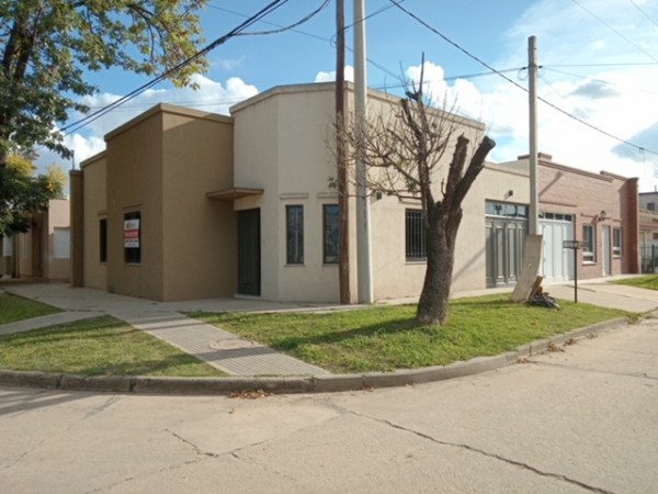 Bv. Roque Saenz Peña N°2704 esquina Italia, San Justo, Santa Fe, Propiedad: 594