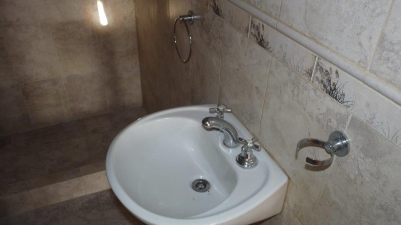Juan Gauna N°2923, Planta Baja, al frente, San Justo, Santa Fe, Propiedad: 352