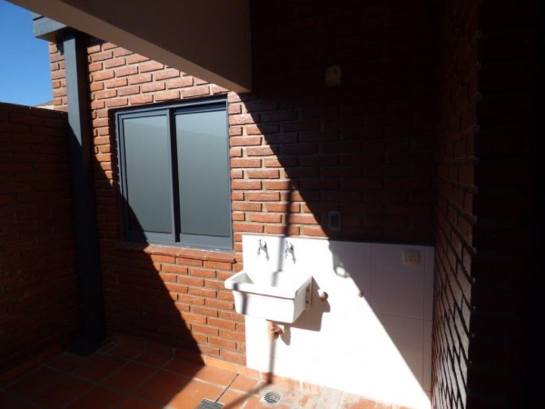 Gobernador Cabal N°2647 D.5, San Justo, Santa Fe, Prop. 75