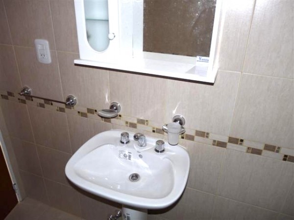 Gob. Cabal  2744 P.B. D."4", entre Bv. Pellegrini e Italia, San Justo S.F., Propiedad: 565