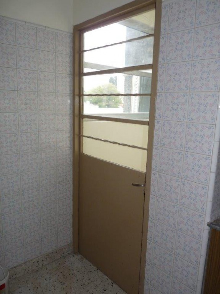 San Martin No2507 2o Piso Departamento No4 (al Oeste) San Justo, Pcia. de Santa Fe, Prop. 415