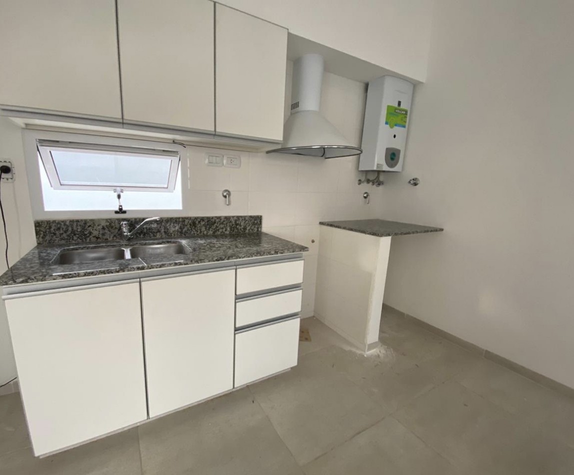 Francisco Angeloni No2577, Interno N°2, San Justo, Santa Fe, Prop. 574