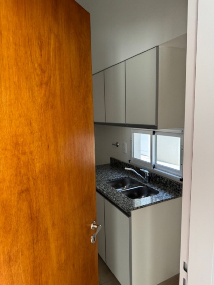 Gobernador Cabal N°2572, interno, San Justo, Santa Fe.