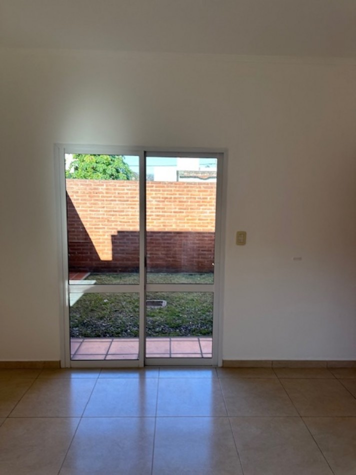 Bv. Roque Saenz Pena N°2672 D.6, San Justo, S.F., Prop. 367 