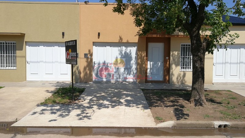 Gobernador Cabal No3140 U.2, P.B.  C , San Justo, Santa Fe, Propiedad: 470