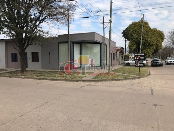 R. Escalada de San Martin 2605, esquina Gdor. Cabal, ciudad de San Justo, Pcia.de Santa Fe