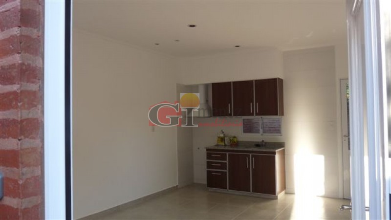 Francisco Angeloni N°2549, D.4, San Justo S.F., Propiedad: 247