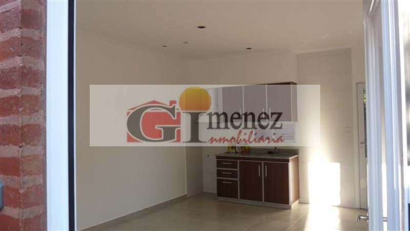 Francisco Angeloni N°2549, D.4, San Justo S.F., Propiedad: 247