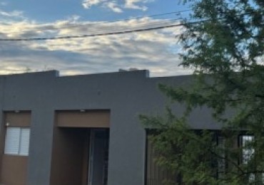 Hipolito Irigoyen N°3076, entre calle N°60 y Maximo Comeron, B° Pedrazzoli, de la ciudad de San Justo, Pcia. de Santa Fe, C.P. 3040