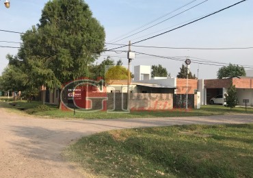 R.Escalada de San Martin 3610 esquina Tibaldo, ciudad de San Justo, provincia de Santa Fe